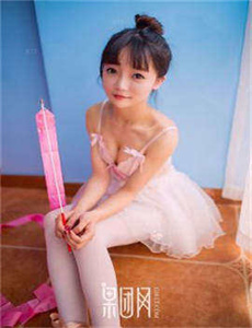 荡公乱妇蒂芙尼中文字幕